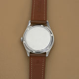 Fond de boîte en acier de l'Omega Jumbo 2639-12 sur bracelet cuir marron, montre vintage