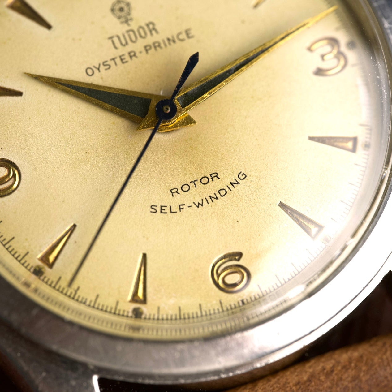 Inscripción Rotor Self-Winding y agujas dauphine del Tudor Oyster Prince, reloj antiguo