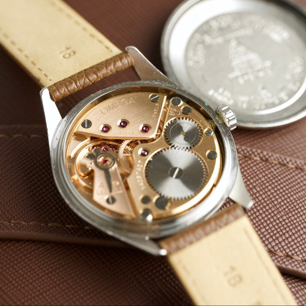 Omega Jumbo 2791-2 opened, calibre 266 movement and caseback, vintage watch
