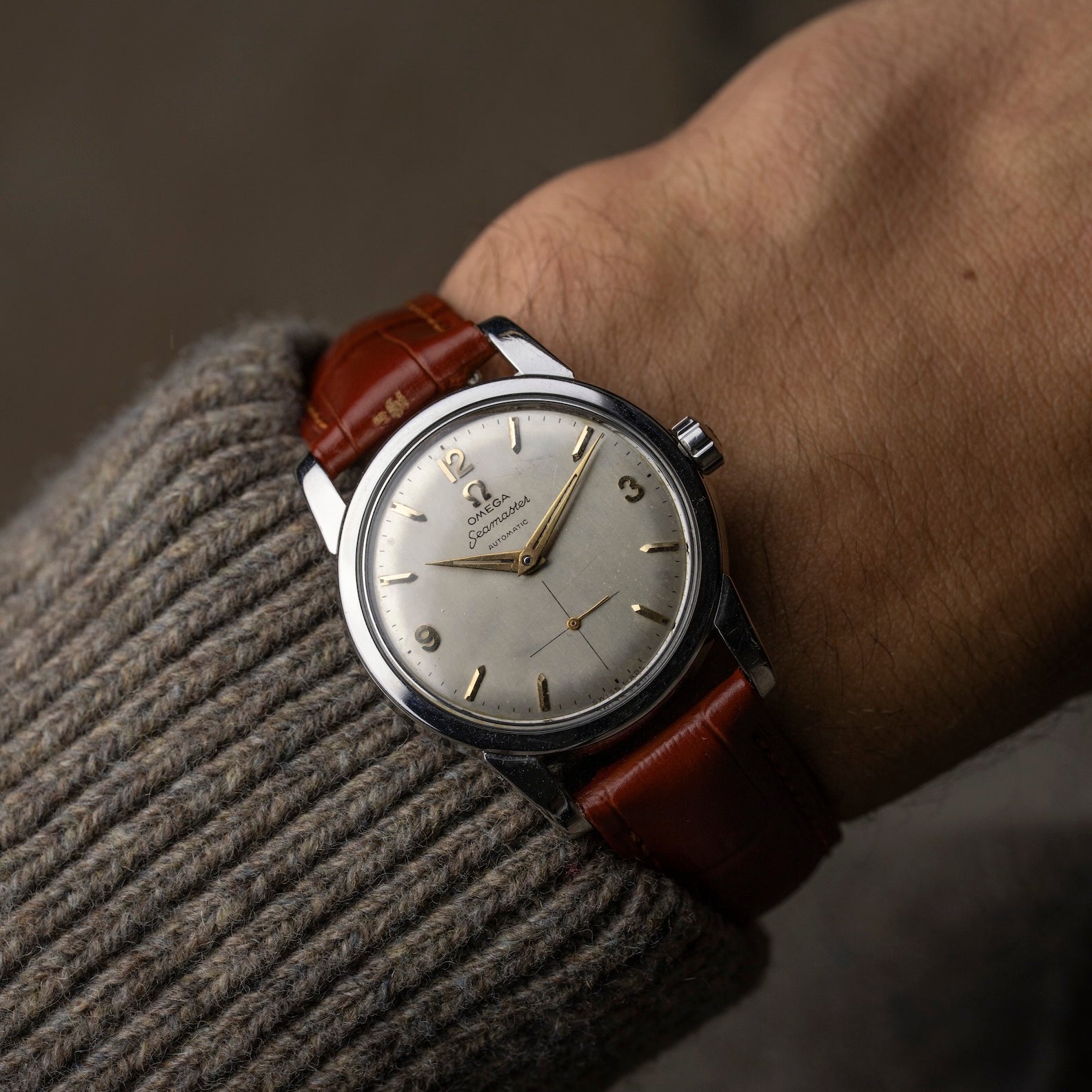 Omega Seamaster Automatic 1954, calibre 491, boîtier acier 34 mm, petite seconde, cadran patiné, portée