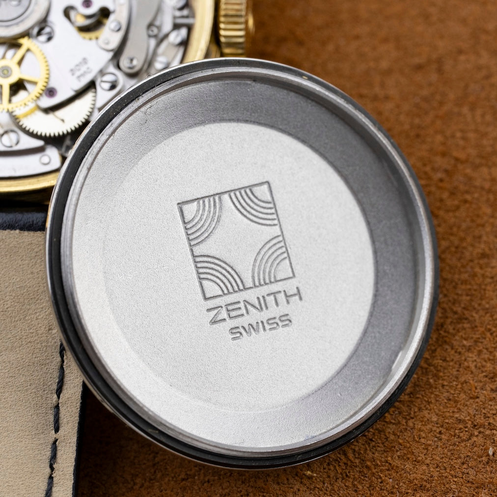 Interior del fondo de la caja Zenith, logotipo de la estrella grabado, cronógrafo vintage