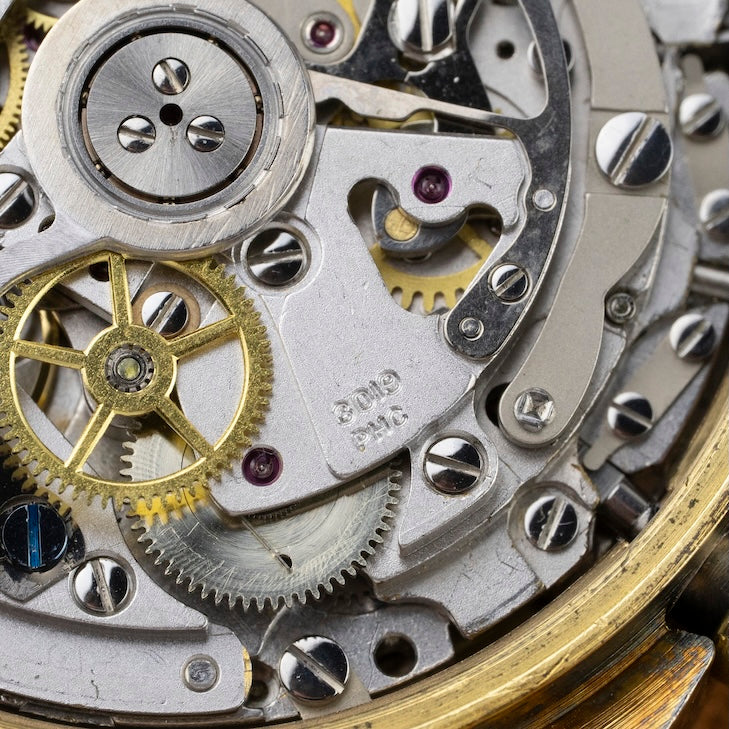 Detalle del rodaje del calibre Zenith El Primero 3019 PHC, cronógrafo vintage